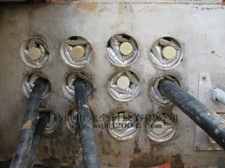 電纜套管柔性防水封堵做法