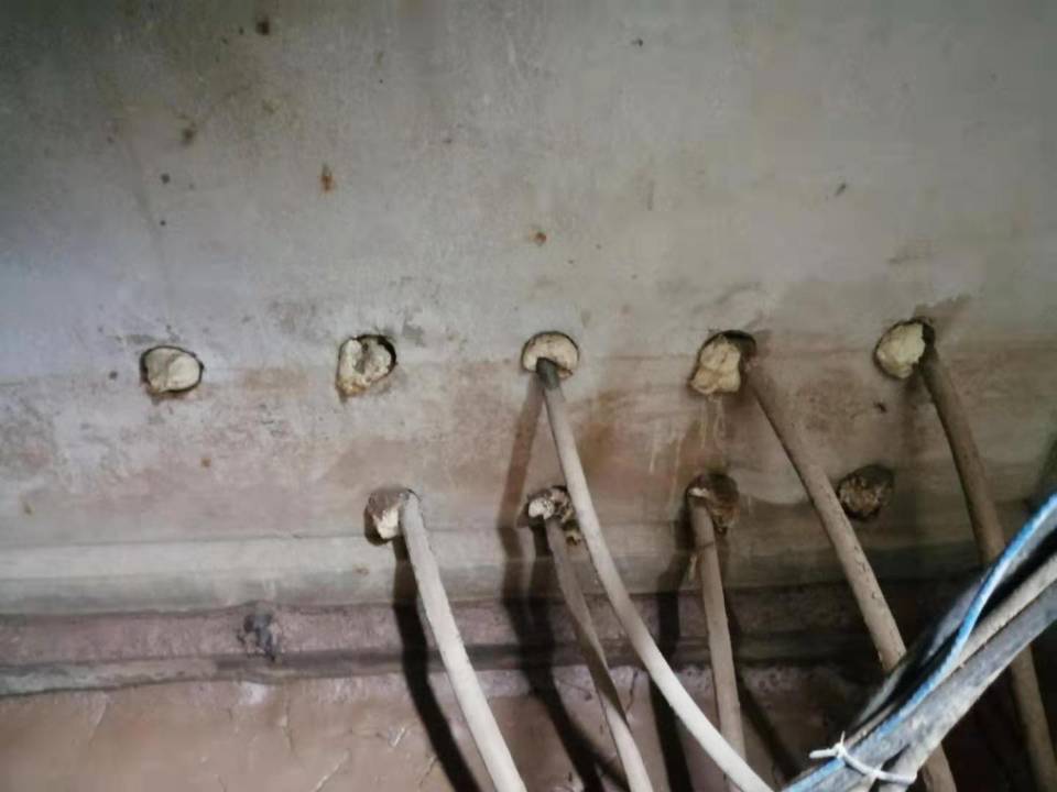 地下室穿線管漏水如何處理
