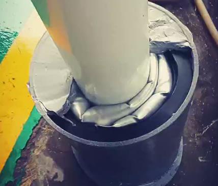 橋梁纜索導(dǎo)管防水封堵怎么做好